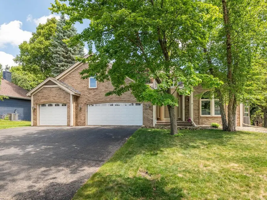 13420 Pennock Avenue, Apple Valley, MN 55124 - #2