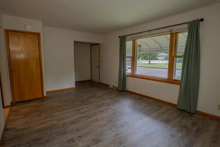 202 Pleasant Avenue Sw, Twin Valley, MN 56584 - #3