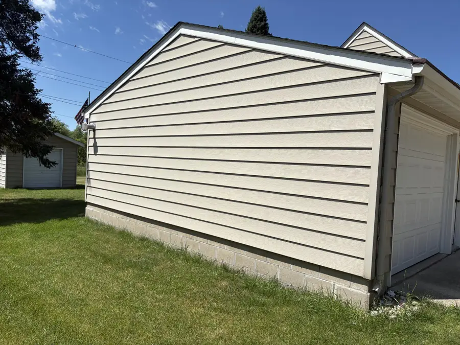 702 Glenview Drive, Albert Lea, MN 56007 - #3