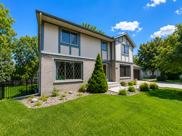 3851 Newport Lane Nw, Rochester, MN 55901
