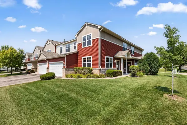 1646 White Pine Way #A, Carver, MN 55315