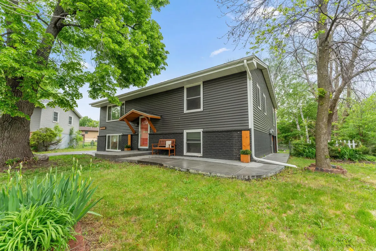 11260 97th Avenue N, Maple Grove, MN 55369 - #1