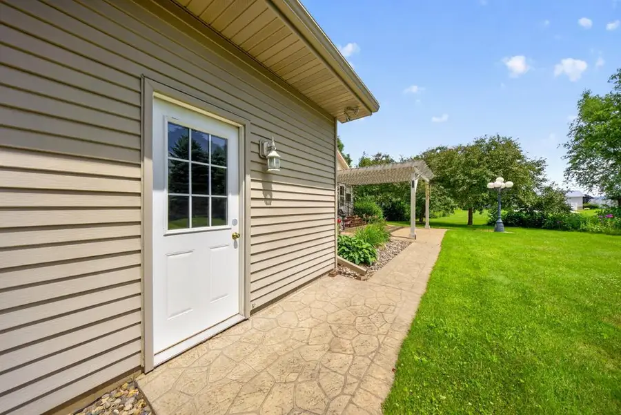 26 Garden Court, Lake City, MN 55041 - #3