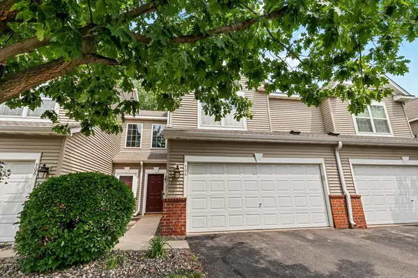 906 Village Parkway, Circle Pines, MN 55014