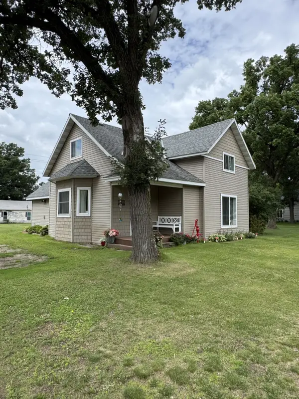 521 S Driftwood Street, Royalton, MN 56373