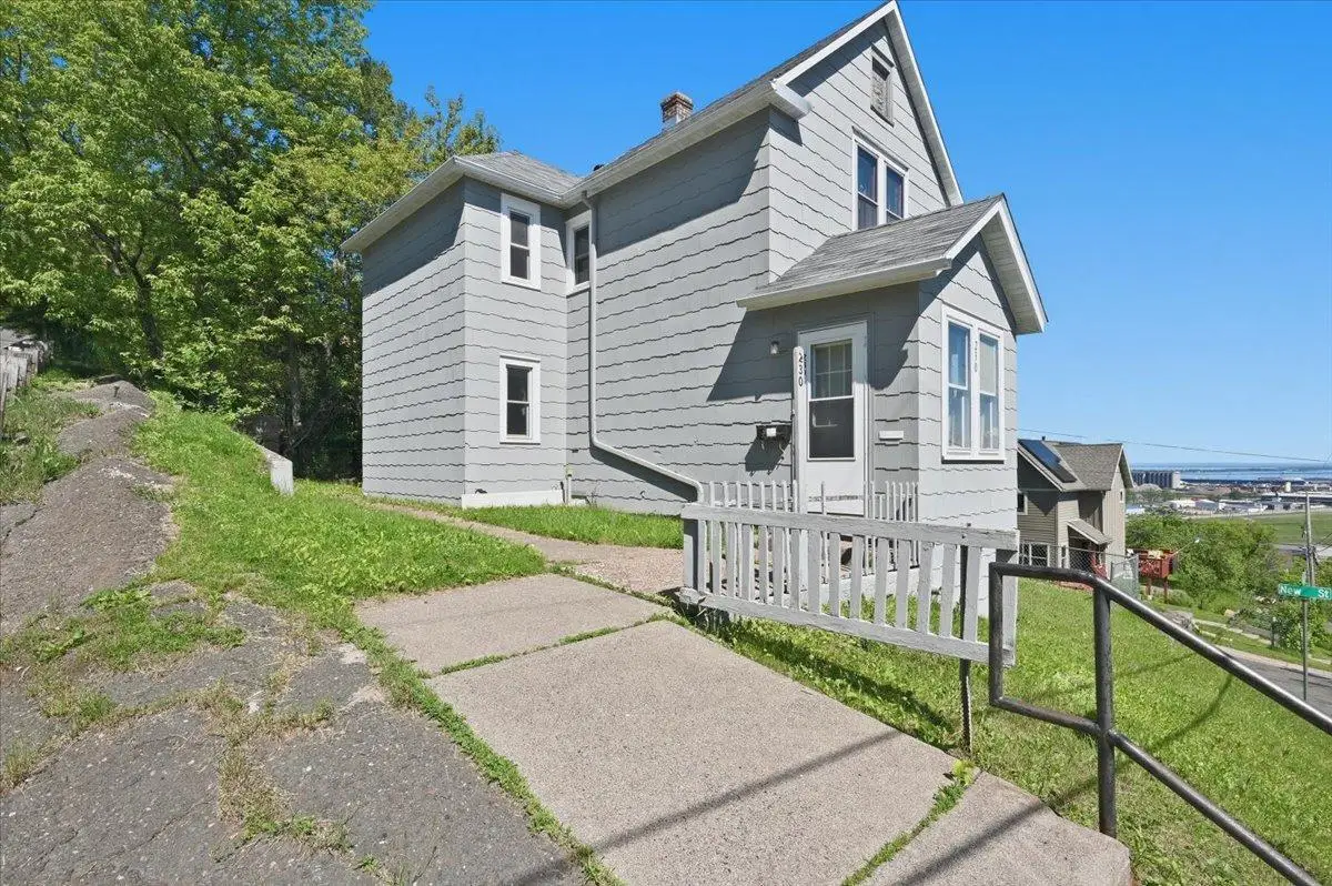 230 N 18th Avenue W, Duluth, MN 55806 - #1