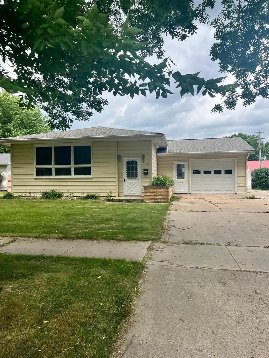 316 W 2nd Street, Madison, MN 56256 - #3