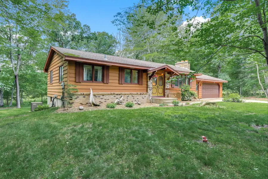 21430 W Birchwood Circle Ne, Cedar, MN 55011 - #2