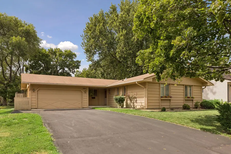 3901 Louisiana Avenue N, New Hope, MN 55427 - #3
