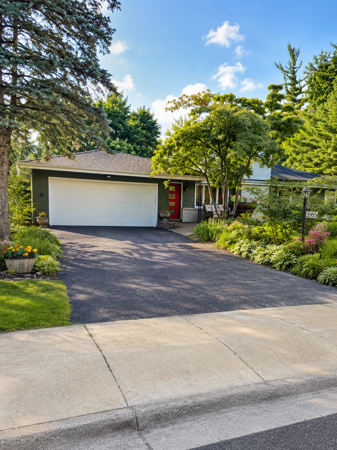 2955 Regent Avenue N, Golden Valley, MN 55422 - #1
