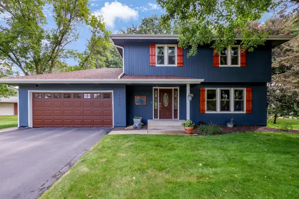 17200 Barberry Circle, Eden Prairie, MN 55346