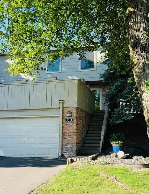 2111 Kings Valley Road W, Golden Valley, MN 55427 - #3