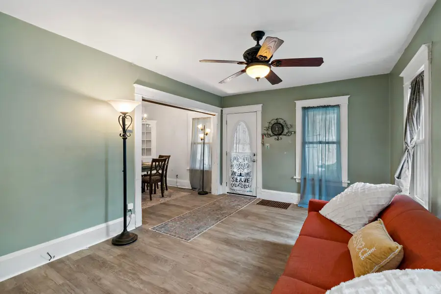 1036 Geranium Avenue E, Saint Paul, MN 55106 - #3