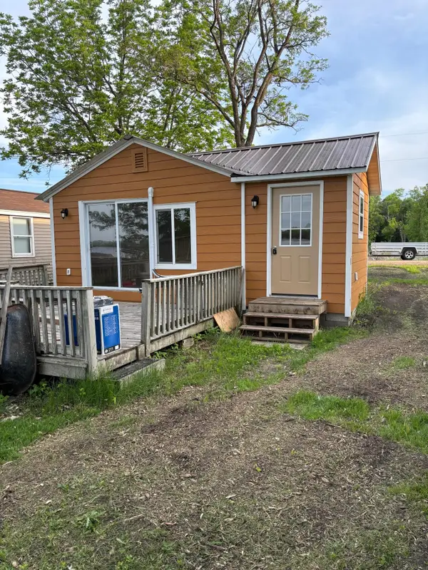 2001 N Ketelle Drive Ne, Osakis, MN 56360