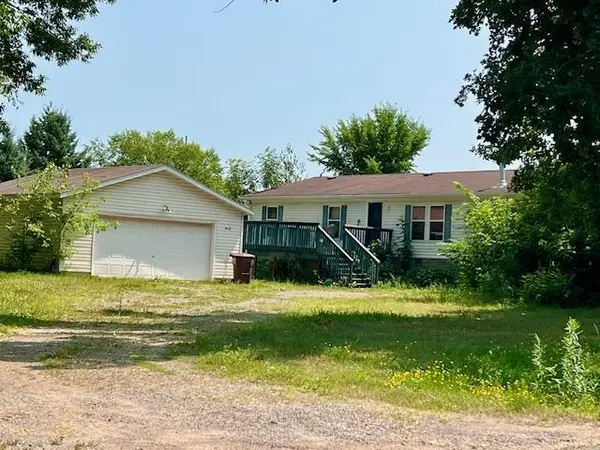 410 Union Street, Grasston, MN 55030