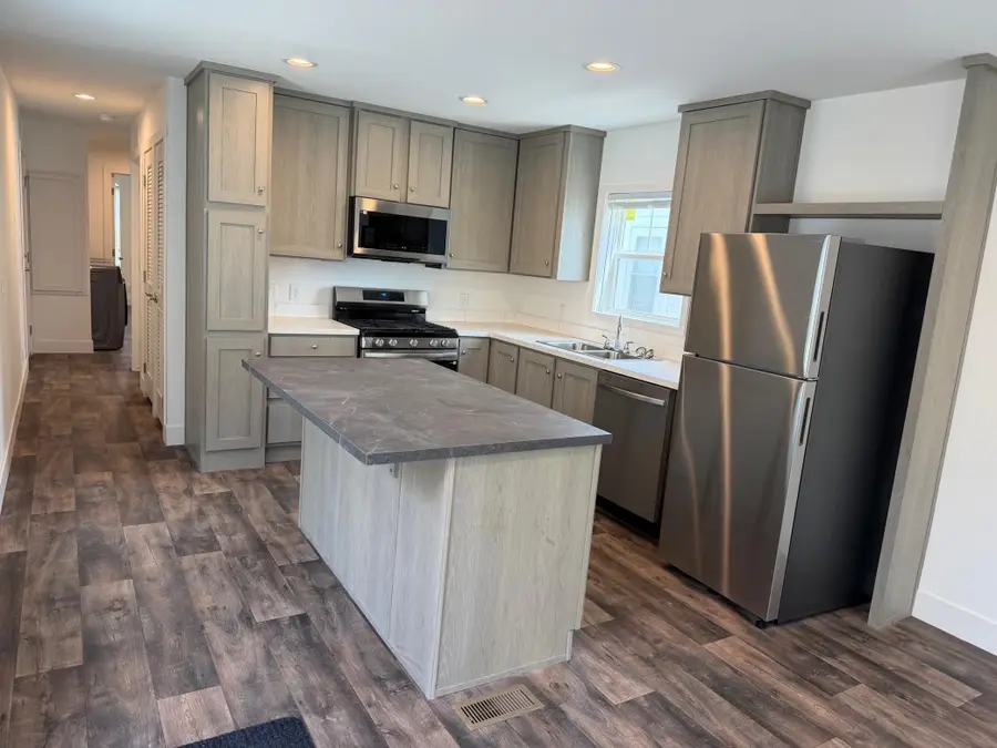 1611 6th Avenue E #A6, Alexandria, MN 56308 - #3