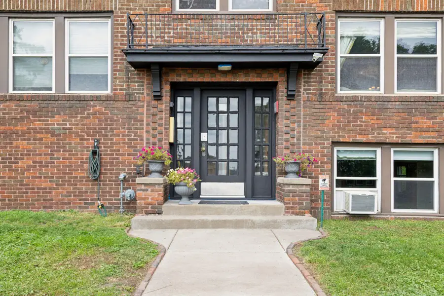 383 Grand Avenue #3, Saint Paul, MN 55102 - #2