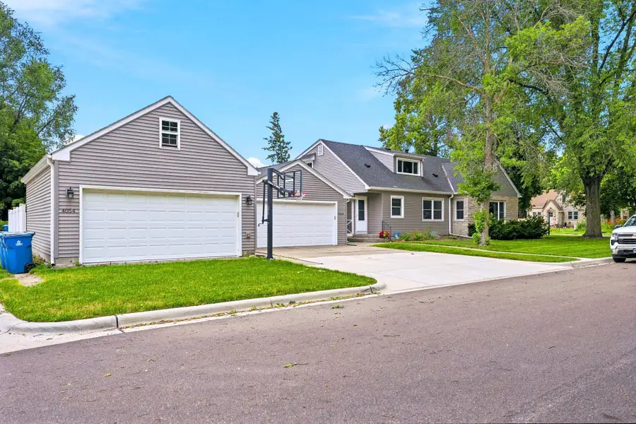 4054 Quail Avenue N, Robbinsdale, MN 55422 - #2
