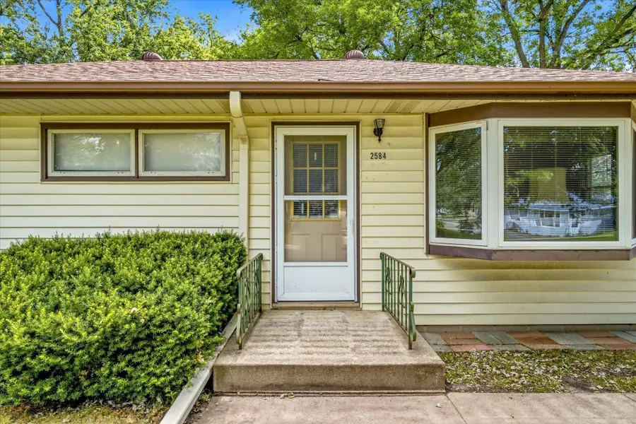 2584 Herschel Street, Roseville, MN 55113 - #2