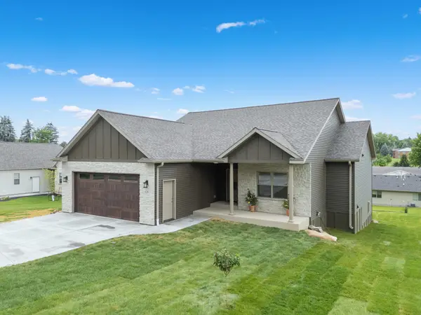 426 8th Street Sw, Pine Island, MN 55963