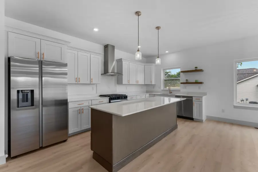 426 8th Street Sw, Pine Island, MN 55963 - #2
