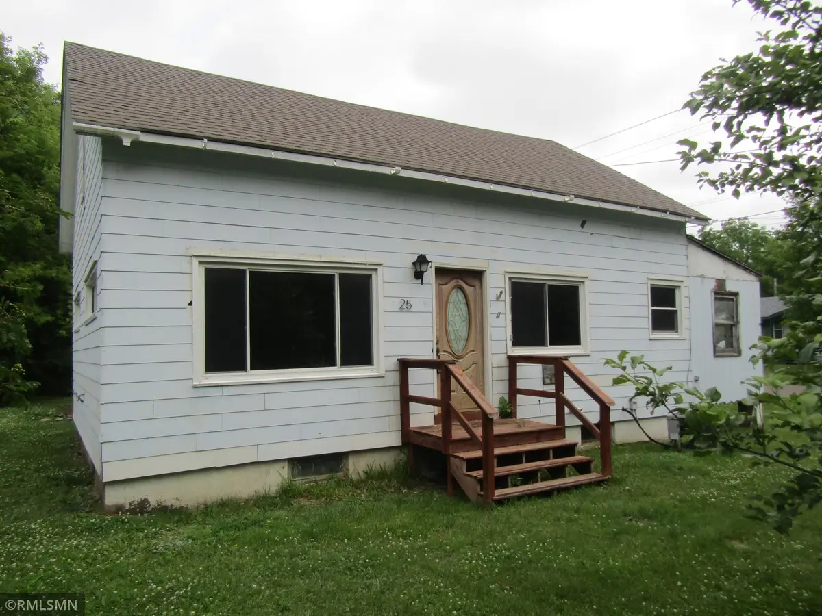 25 W 7th Street, Rush City, MN 55069 - #1