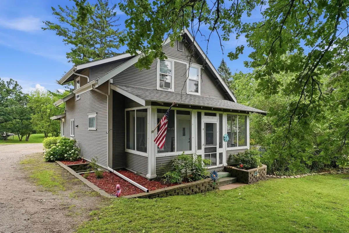 219 Main Street N, New London, MN 56273 - #1
