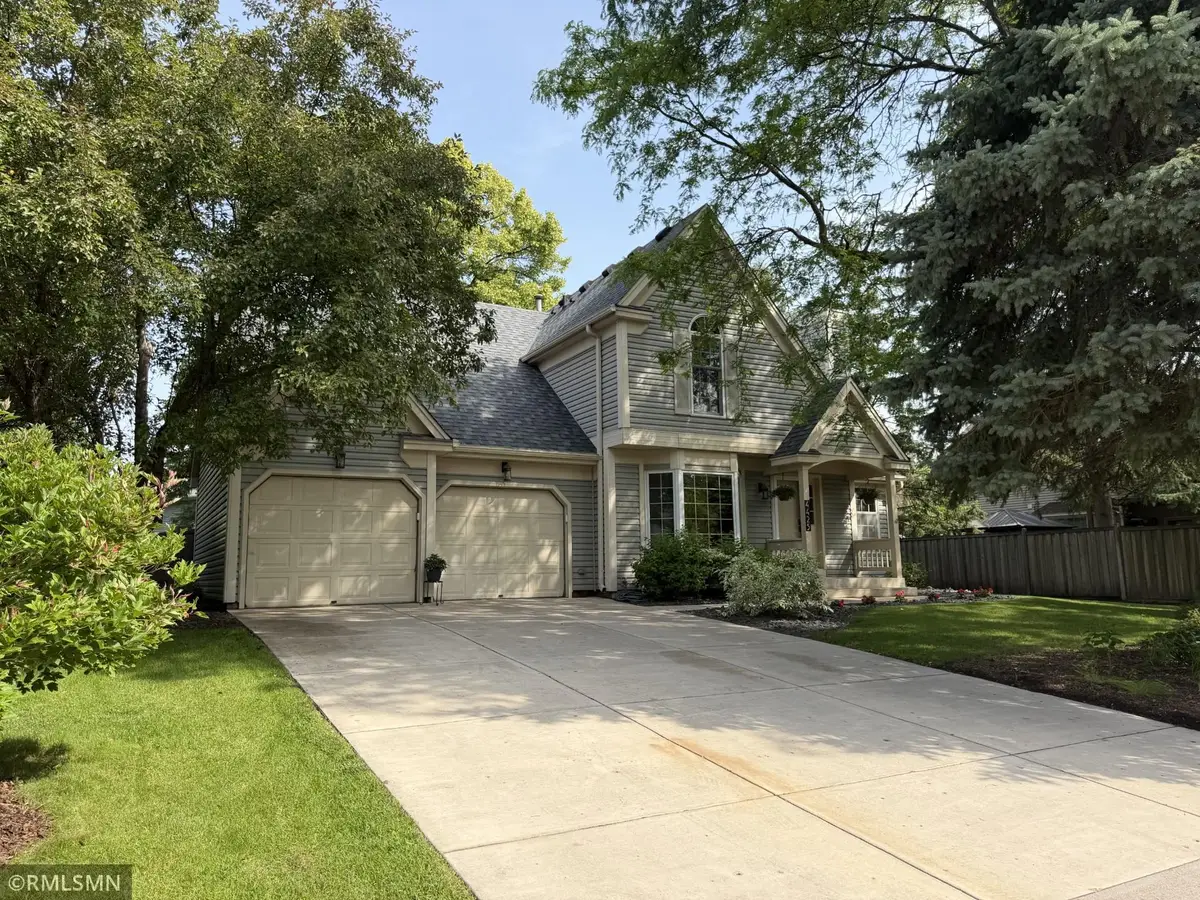 4425 Oakmede Lane, White Bear Lake, MN 55110 - #1