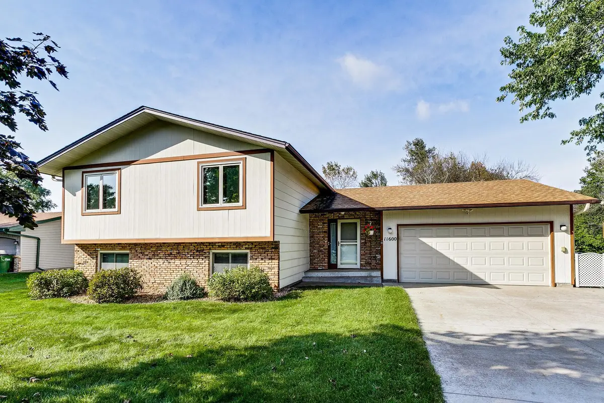 11600 Monroe Street Ne, Blaine, MN 55434 - #1