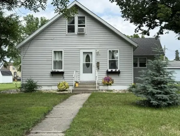 316 Oak Street, Breckenridge, MN 56520