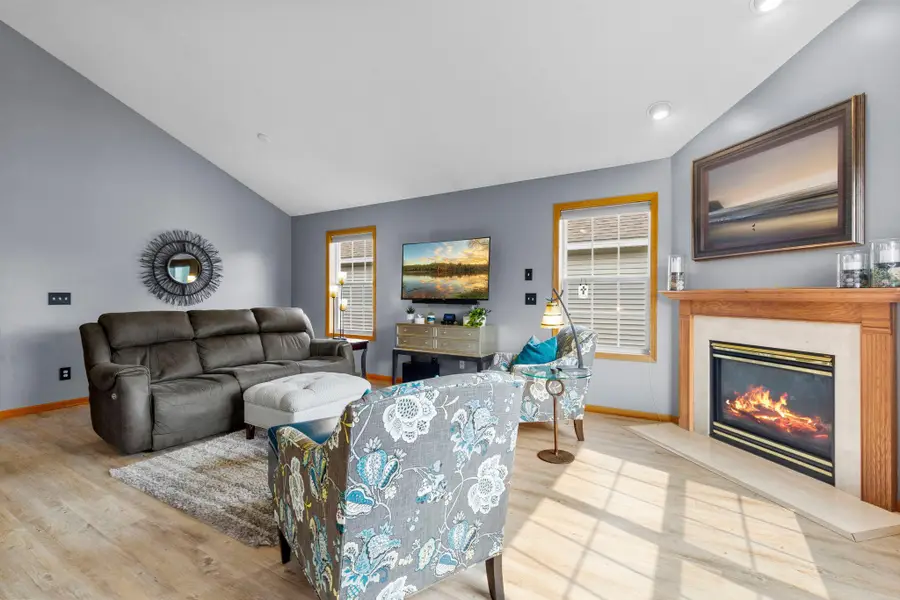 7527 Hampton Lane, Shakopee, MN 55379 - #3