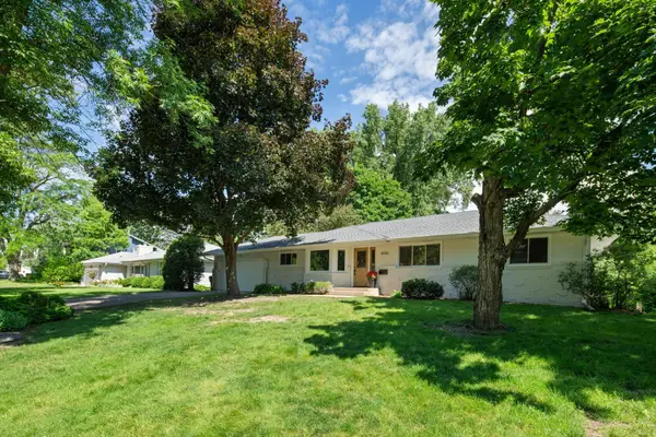 8930 N Minnehaha Circle, Saint Louis Park, MN 55426
