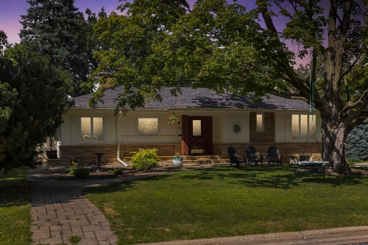 4900 Frontenac Avenue, Golden Valley, MN 55422 - #1