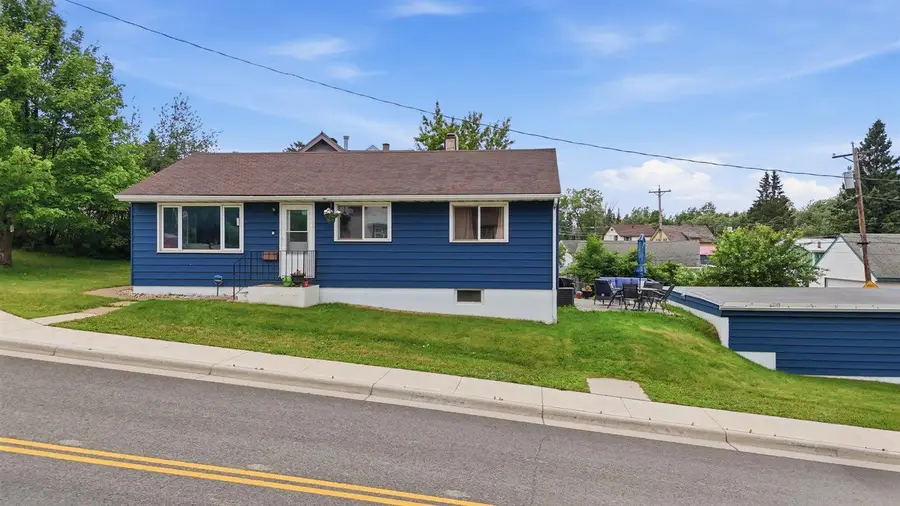 1007 Grant Avenue, Eveleth, MN 55734 - #2