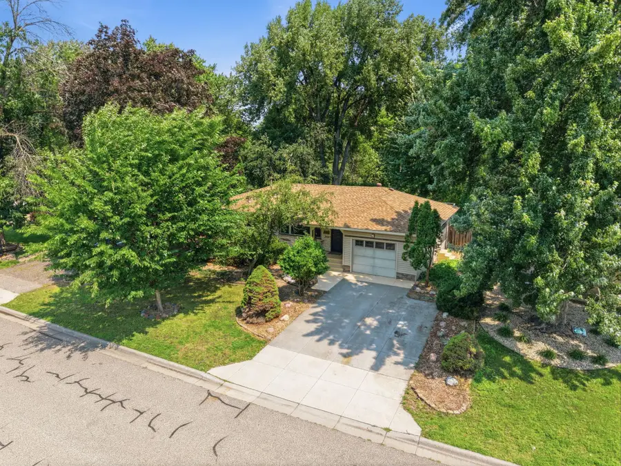 3606 Woodbine Lane N, Brooklyn Center, MN 55429 - #2
