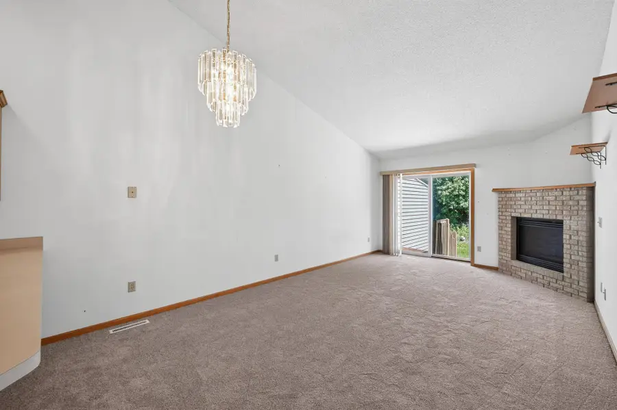 643 86th Lane Nw, Coon Rapids, MN 55433 - #2