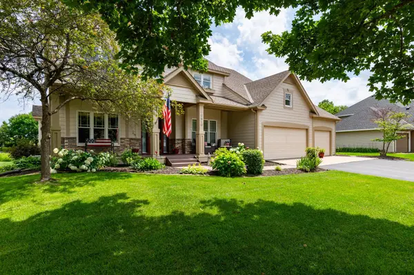 10610 Pinnacle Way, Woodbury, MN 55129