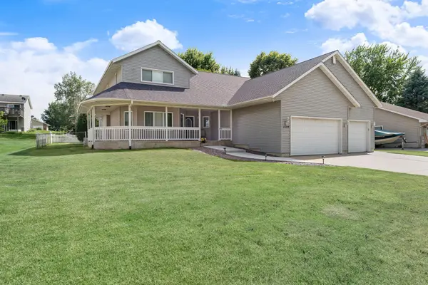 1329 Springwood Lane, Faribault, MN 55021