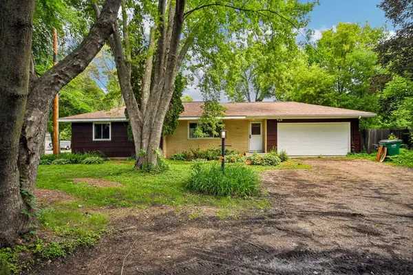 15606 Minnetonka Boulevard, Minnetonka, MN 55345