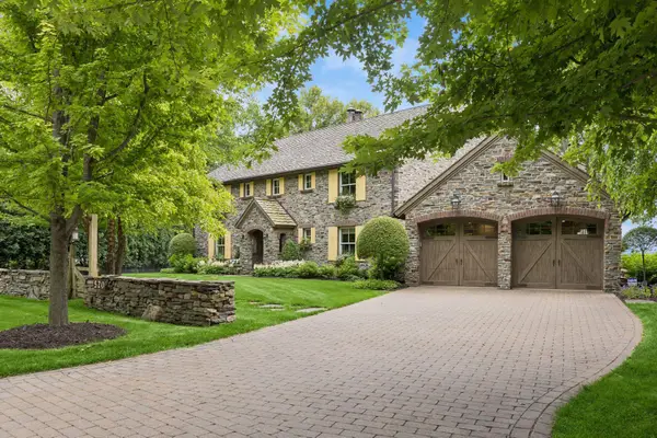 520 Ferndale Road W, Wayzata, MN 55391