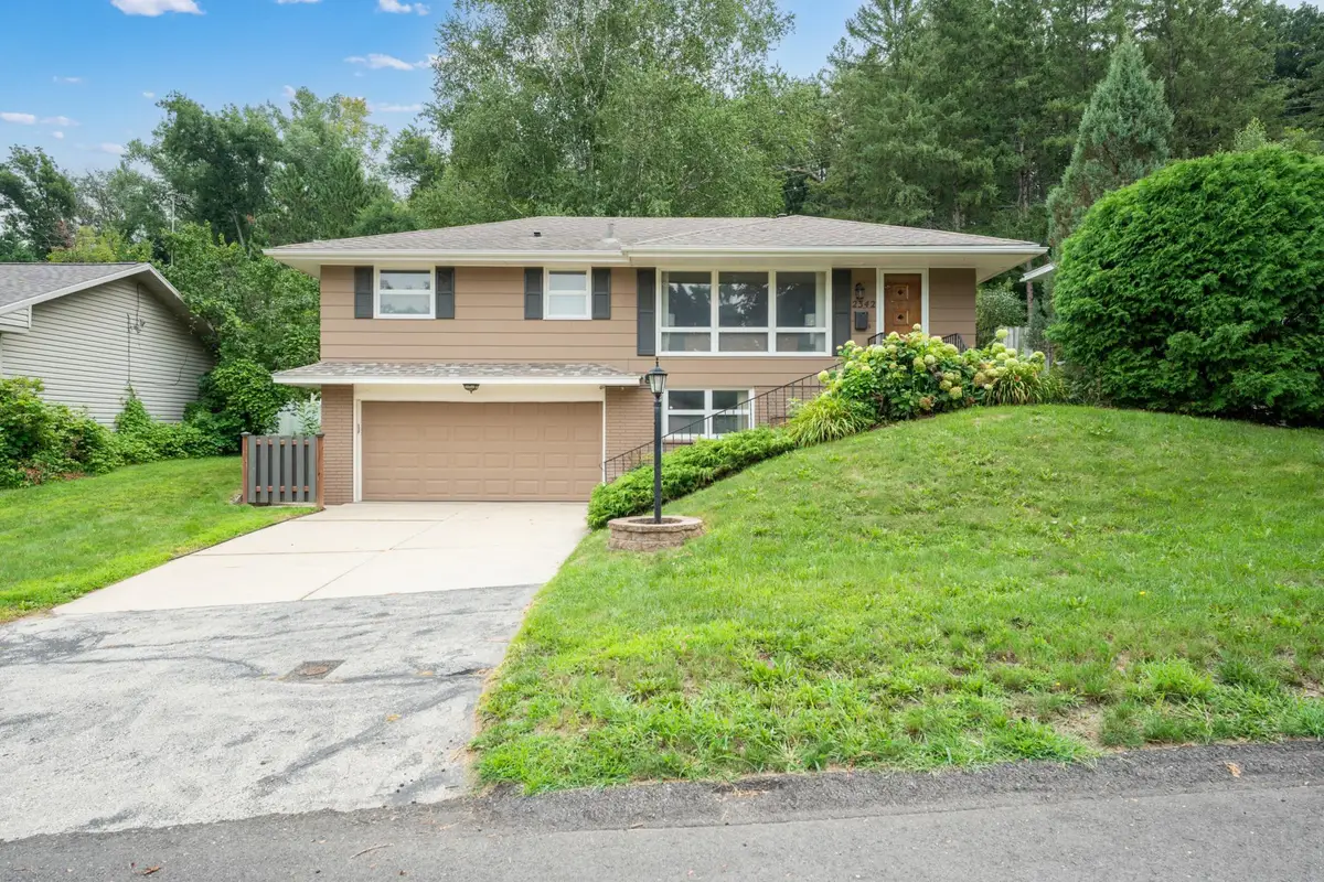 2342 11th Avenue Nw, Rochester, MN 55901 - #1