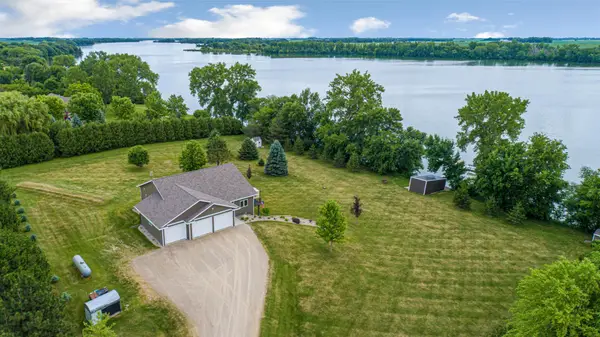 23455 135th Street, Hanska, MN 56041