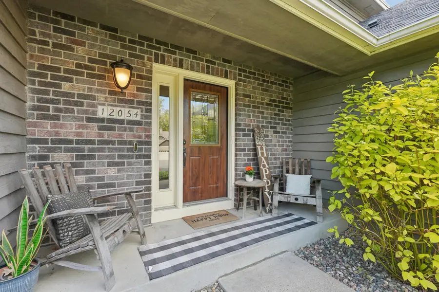 12054 Gantry Lane, Apple Valley, MN 55124 - #3