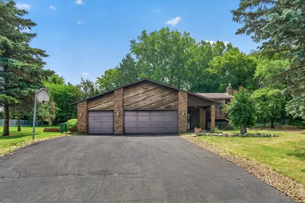 888 Nina Court, Mendota Heights, MN 55118