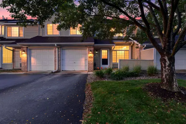 15345 Greenhaven Lane #111, Burnsville, MN 55306