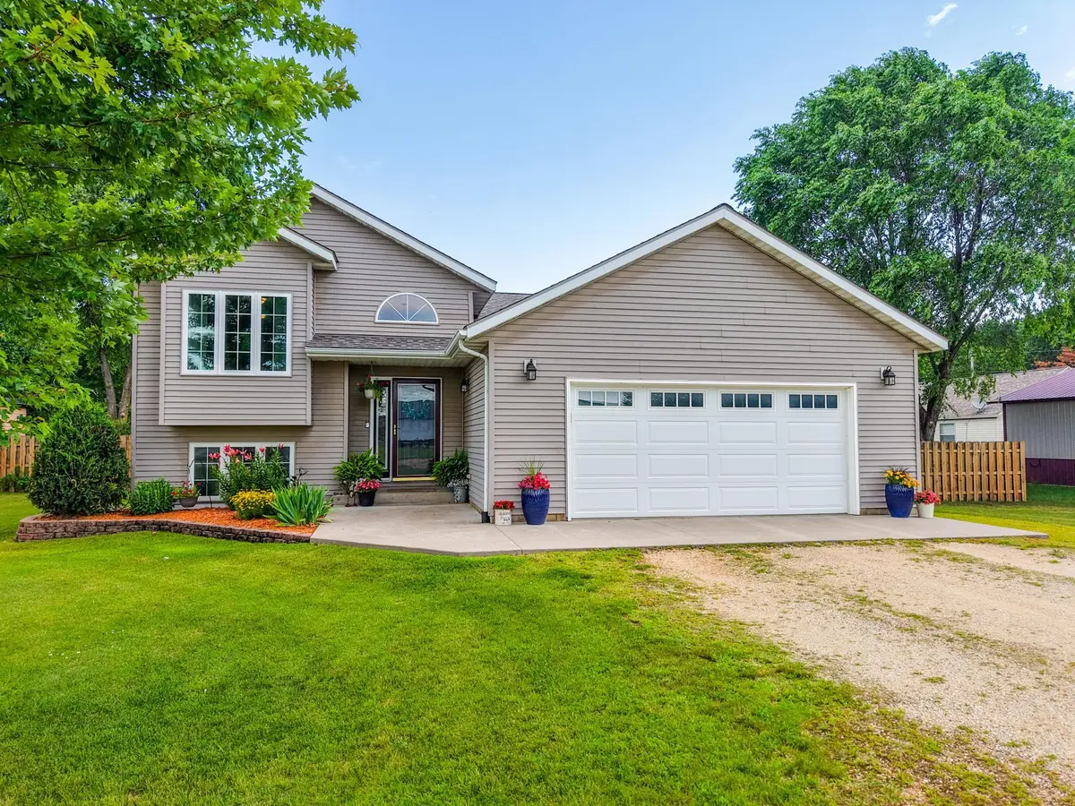 15078 669th St, Wabasha, MN 55981 - #1