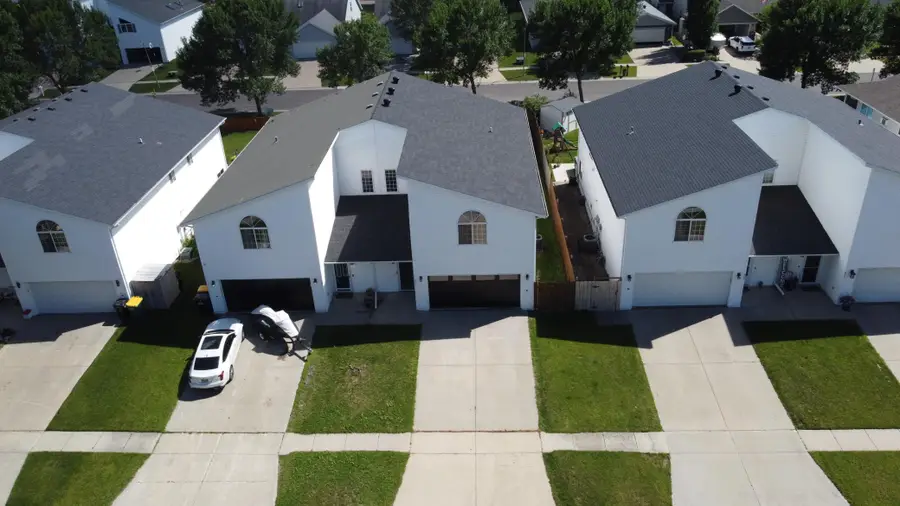 825 12th Avenue W, West Fargo, ND 58078 - #3