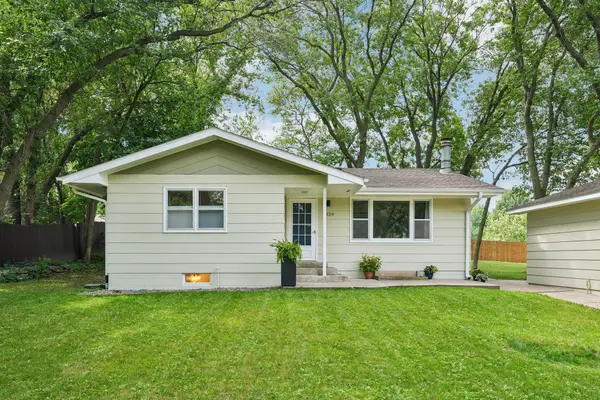 2324 130th Avenue Nw, Coon Rapids, MN 55448