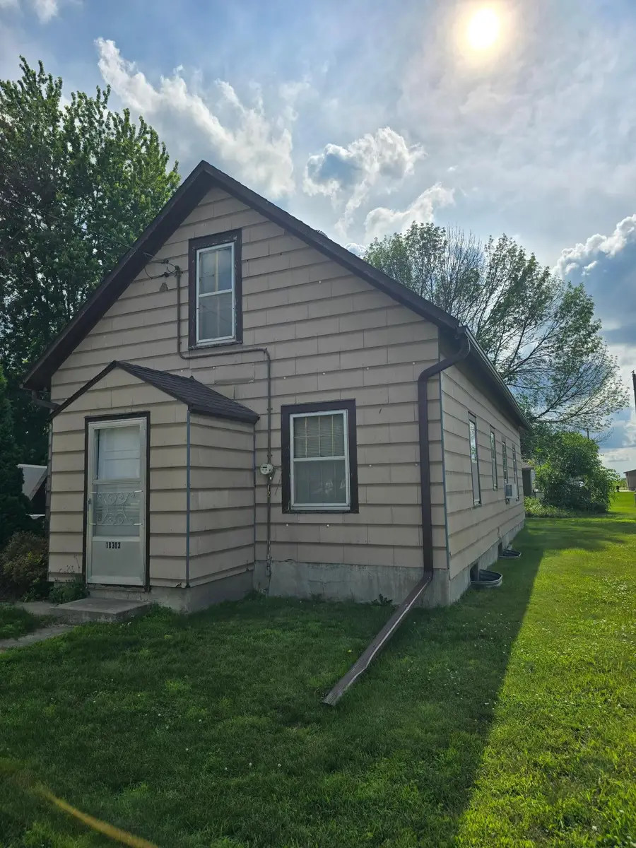 18303 Sperl Avenue, New Ulm, MN 56073 - #3