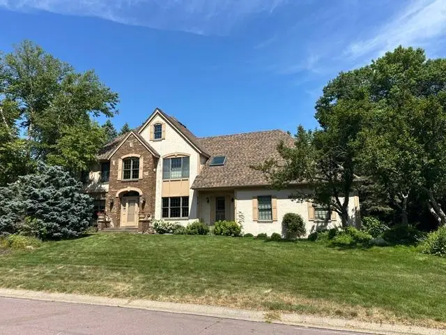 4819 137th Street W, Apple Valley, MN 55124 - #1